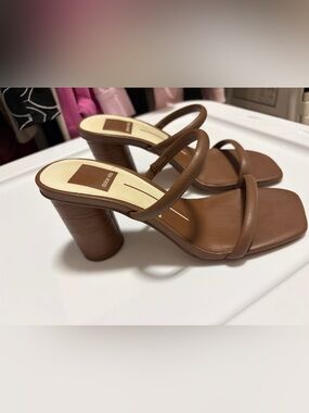 Dolce Vita Brown Women’s sandal